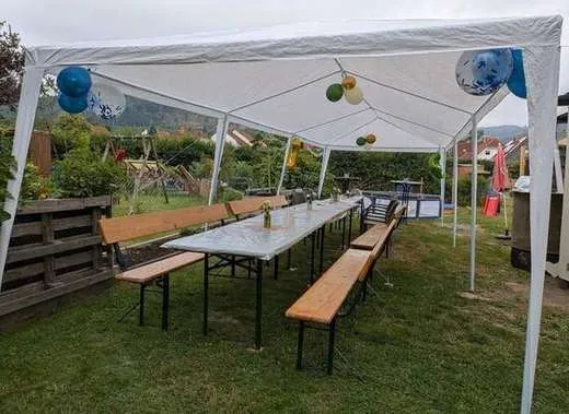 Party-Pavillon Innen