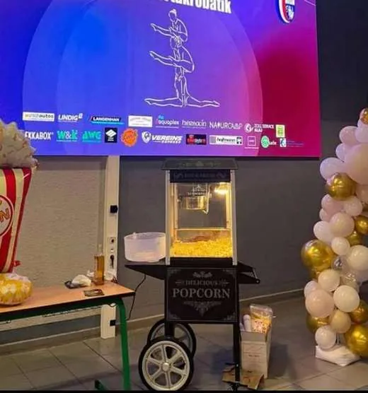Popcornmaschine im Einsatz Event